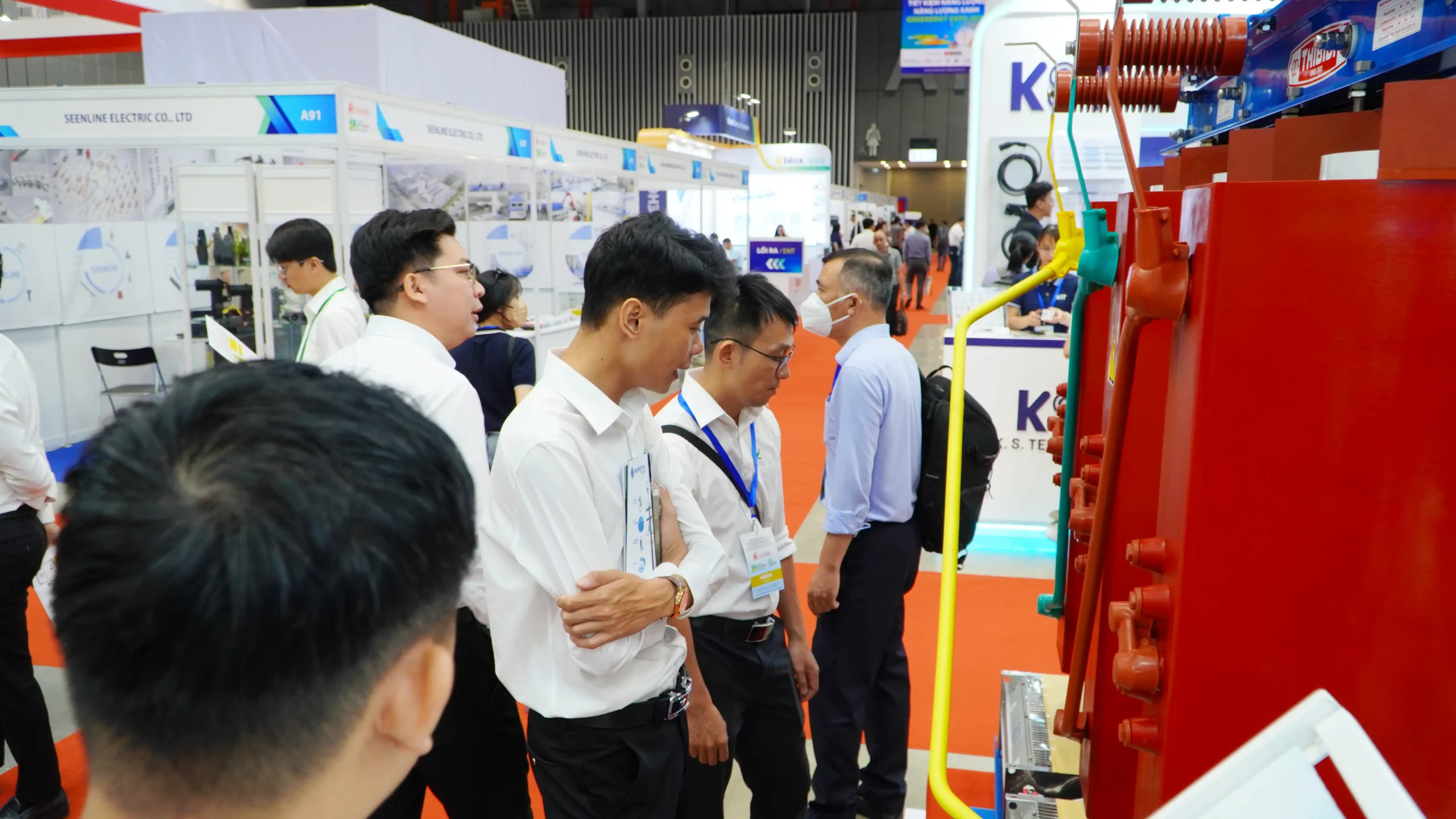 THIBIDI Khẳng Định Vị Thế Với Công Nghệ Tiên Tiến tại Vietnam ETE & Greenergy Expo 2025 DSC06231 scaled