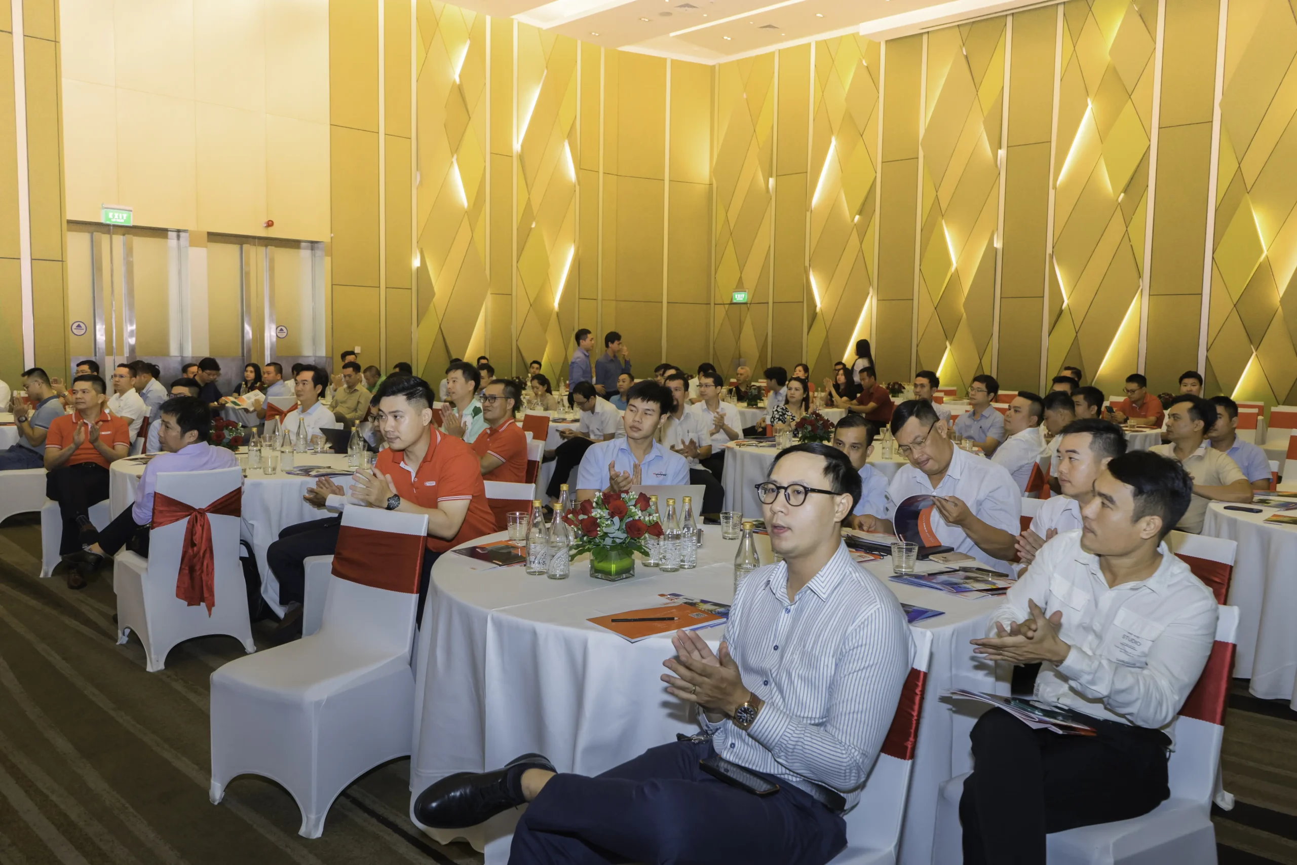 Hội Thảo Kỹ Thuật Công Nghệ Máy Biến Áp THIBIDI Tại Đà Nẵng - Tự Hào Đồng Hành Cùng Khách Hàng, Đại Lý Miền Trung DSC8698 scaled
