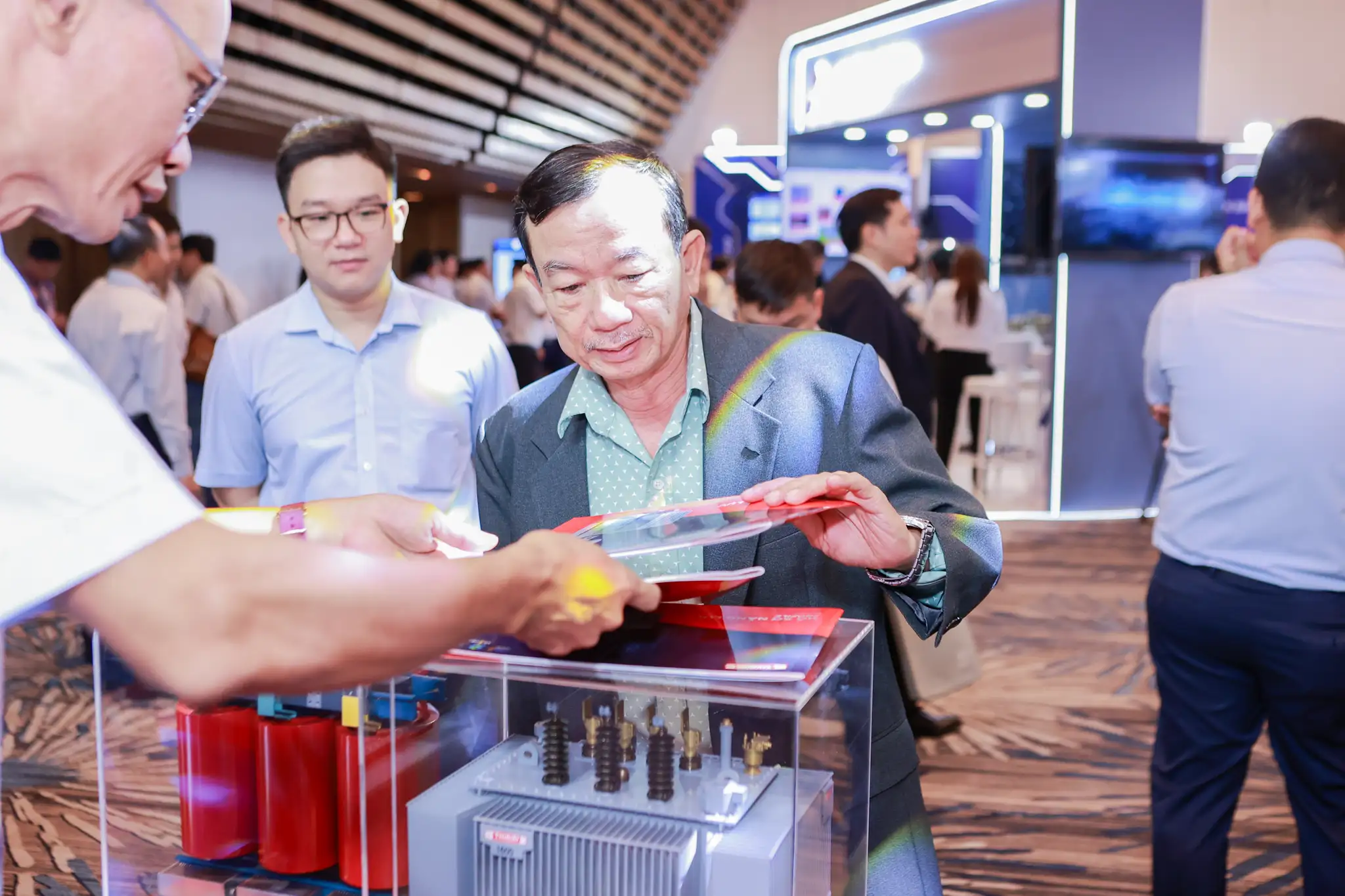 THIBIDI Vinh Dự Góp Mặt Tại Hội Nghị Khoa Học và Công Nghệ Điện Lực Toàn Quốc 2025: Tiên Phong Công Nghệ Xanh ngocnien 70