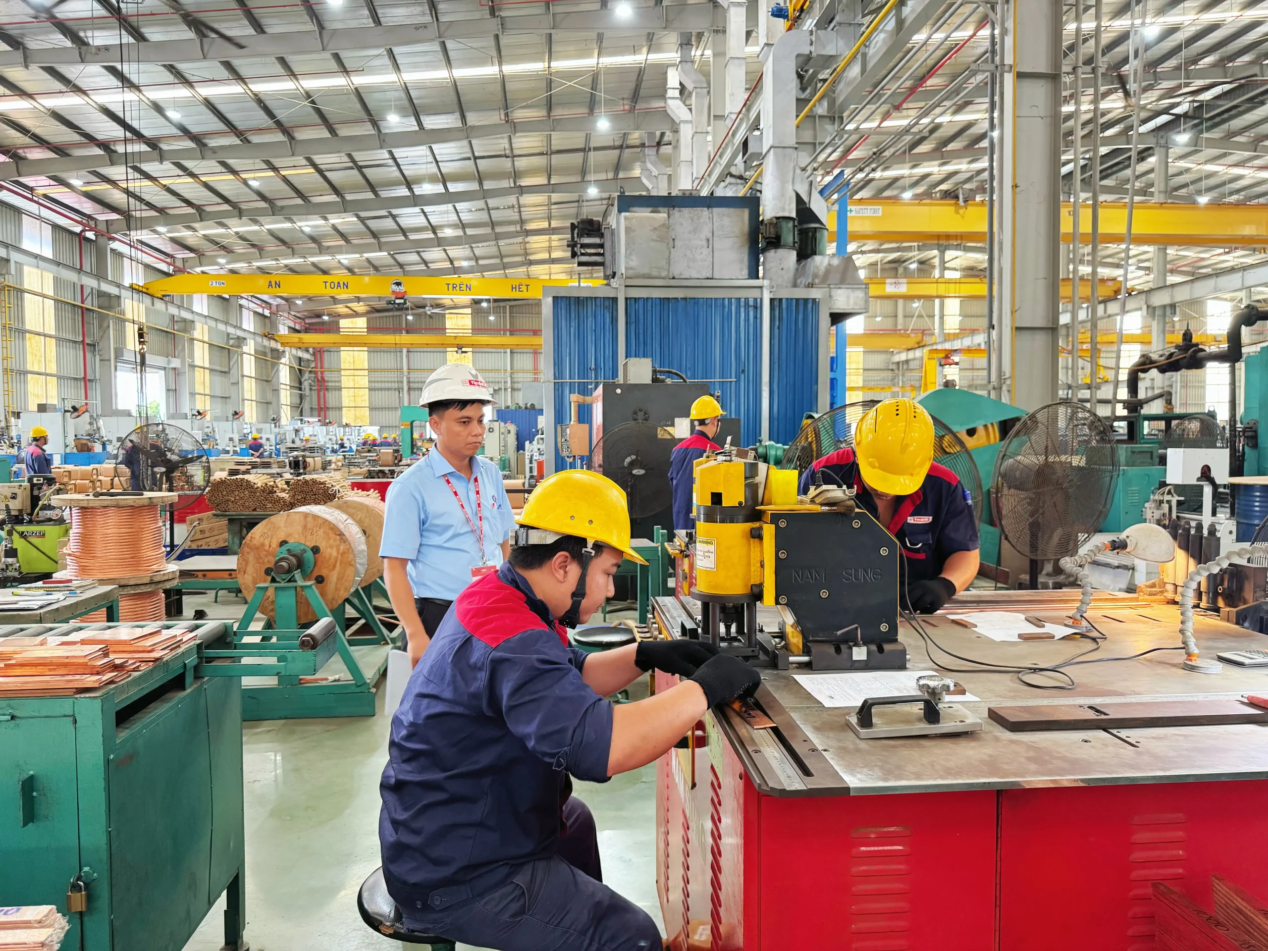 THIBIDI Hợp Tác Cùng Trường Cao Đẳng Kỹ Thuật Cao Thắng Tổ Chức Thành Công Kỳ Thi Tay Nghề, Nâng Bậc Năm 2025 z7295139176742 4cfb0df2b87f597ce5543664048dcd35 scaled