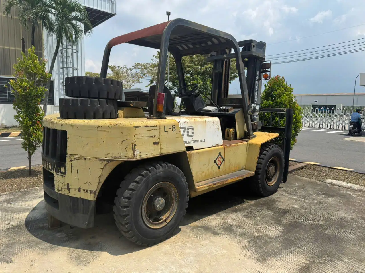 THÔNG BÁO: THIBIDI thanh lý xe nâng 8 tấn z7363580398877 99ad69b69f20a07adc5f6c6ecc167048